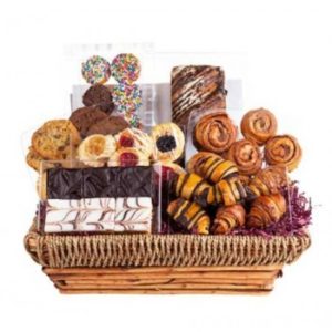 Hanukkah Grand Fresh Pastry Gift Basket
