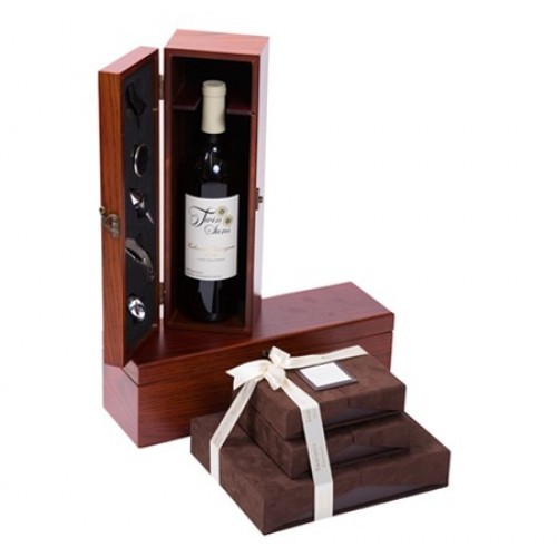 Purim Executive Wine Chocolate Luxurious Gift Set