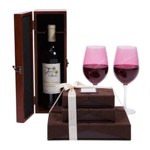 Hanukkah Wine Chocolate Gift With Designer Wine Glasses