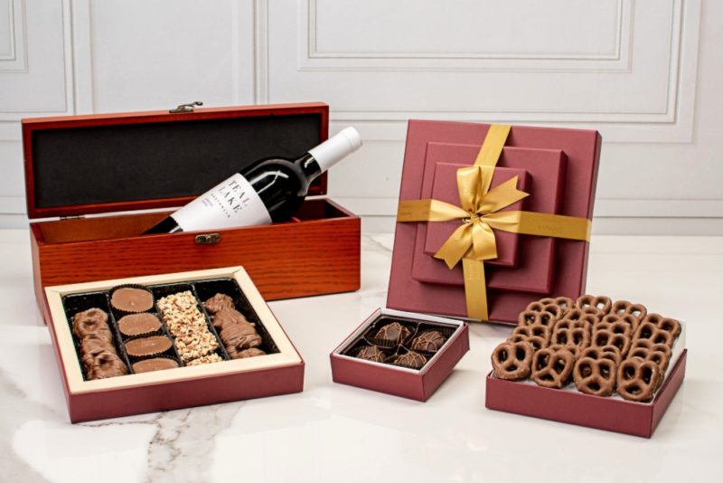 Wine and Chocolate Gift Set 2 - Kosherline