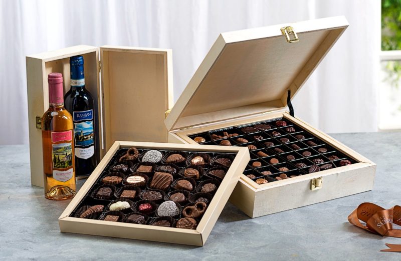 Designer Wood Chocolate Tray and Wine Purim Gift Box Set - Kosherline