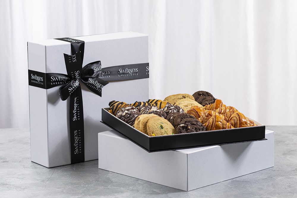 Kosher Gourmet Bakery Gift Box