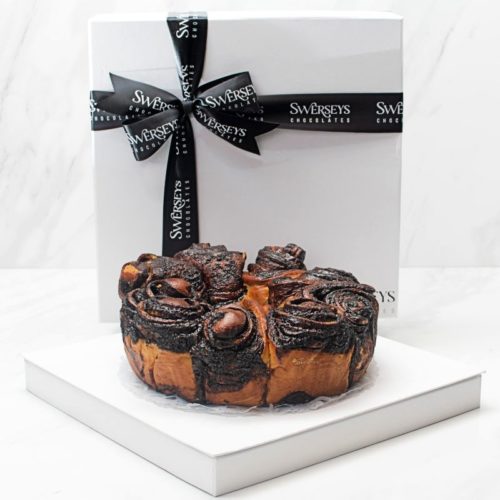 Shavuot Delectable Cheese Babka Ring Cake Gift Box - Kosherline