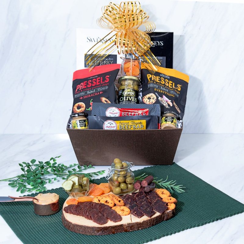 Grand Charcuterie Lover Kosher Gift Basket - Kosherline