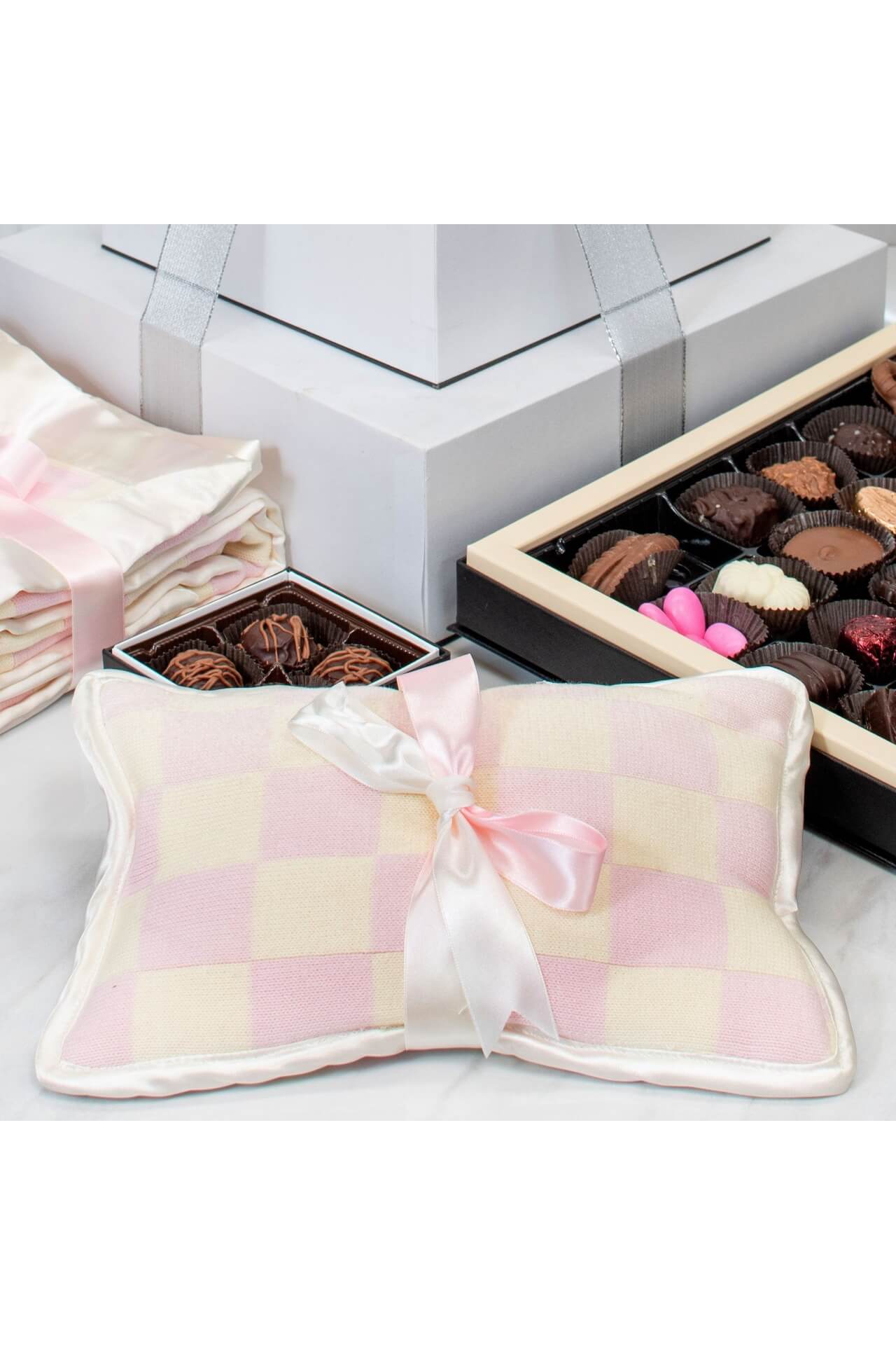 Carriage Boutique Mother & Newborn Baby Girl Gift Box - Kosherline